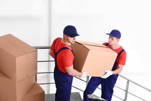 Commercial moving team planning a business relocation in Hainault