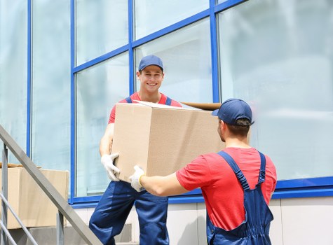 Reliable Hainault man with van for practical relocation needs