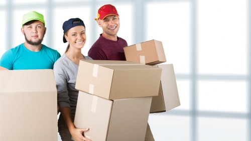 Packing and fragile item protection during a local removal job