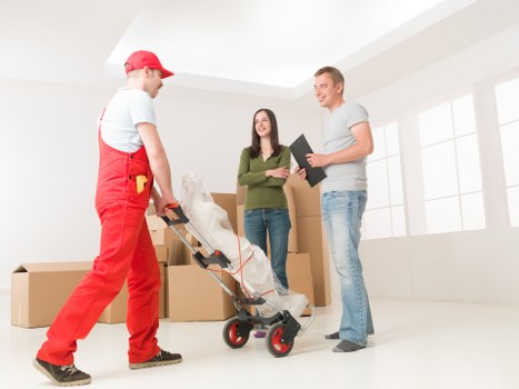 Truck hire and move preparation for customers in Hainault